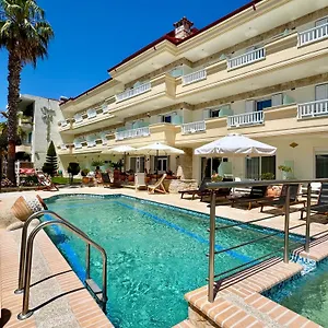 Hotel de apartamente Melis ****